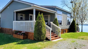 Lake Front Cottage, 5 Star Golf Course!! Spacious, Dream Resort!!
